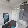 Photo 4: Bathroom 