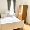 Photo 4: Room 1