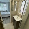 Photo 4: Room 1  en suite