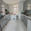 Photo 3: kitchen