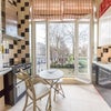 Photo 4: kitchen