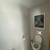 Photo 5: toilet ensuite