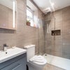Photo 5: En suite bathroom