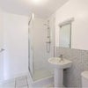 Photo 4: En-suite
