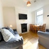 Photo 6: LIVING ROOM