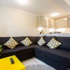 Photo 5: Lounge