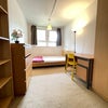 Photo 5: ROOM 4