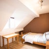 Photo 2: TOP FLOOR DOUBLE ROOM AVAILABLE 