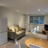 Photo 2: Lounge