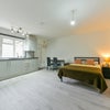 Photo 2: Studio £1400 pcm