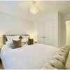 Photo 5: Master Bedroom (En‑Suite)