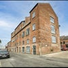 Photo 4: Property