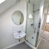 Photo 6: En suite