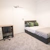 Photo 3: Spacious Double Bedroom