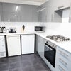 Photo 6: Kitchen
