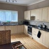 Photo 7: Kitchen