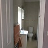 Photo 2: En suite 