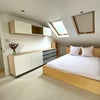 Photo 7: bedroom