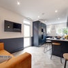 Photo 2: Kitchen