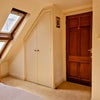 Photo 2: Bright room 
