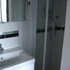 Photo 4: En suite