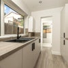 Photo 6: Kitchen