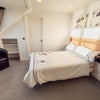 Photo 2: 26 - Double En Suite Room - NOW LET