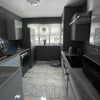 Photo 2: kitchen