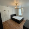 Photo 5: Room 1