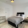 Photo 3: bed 4