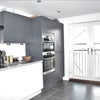 Photo 2: Kitchen