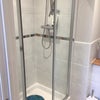 Photo 3: En-suite double