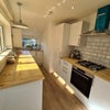 Photo 9: Kitchen 