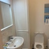 Photo 7: Bathroom Picture 1: Shared Bathroom