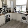 Photo 4: Kitchen