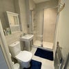 Photo 3: En-suite Room 1