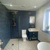 Photo 4: Bathroom 