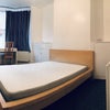 Photo 1: Spacious double bedroom 