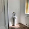 Photo 2: Private en suite