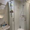 Photo 3: Shared bathroom