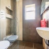 Photo 3: En-suite 