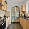 Photo 2: Kitchen 