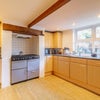 Photo 5: Kitchen