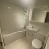 Photo 6: Bathroom