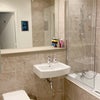 Photo 7: Main bathroom 