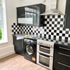 Photo 7: kitchen