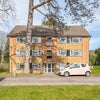 Photo 3: Garden Flat with Swimming Pool