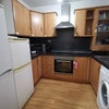 Photo 4: kitchen