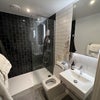 Photo 5: Private en-suite bathroom