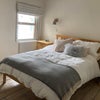 Photo 4: Ensuite room